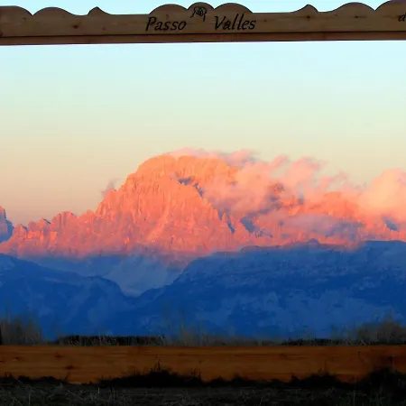Rifugio Capanna Passo Valles Bed & Breakfast *