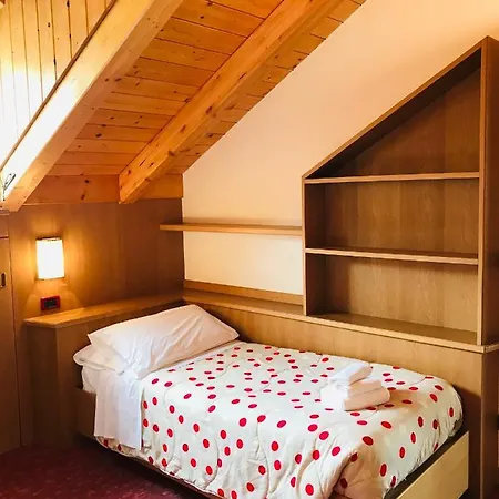 Bed & Breakfast Rifugio Capanna Passo Valles *