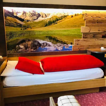 Bed & Breakfast Rifugio Capanna Passo Valles *