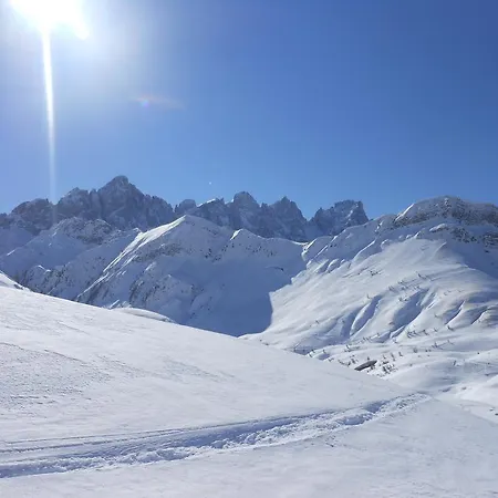 Rifugio Capanna Passo Valles פלקאדה