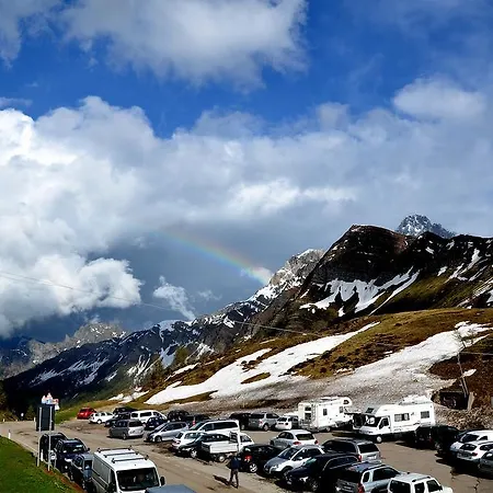 Rifugio Capanna Passo Valles לינה וארוחת בוקר
