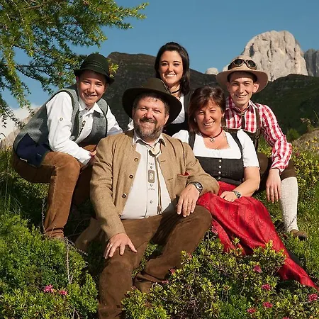 Rifugio Capanna Passo Valles