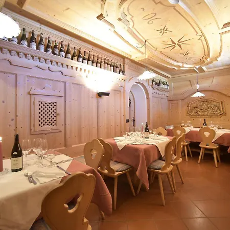 Rifugio Capanna Passo Valles Falcade