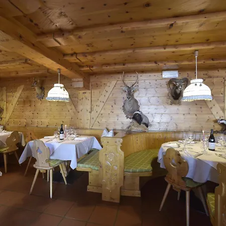 Rifugio Capanna Passo Valles Couette-café