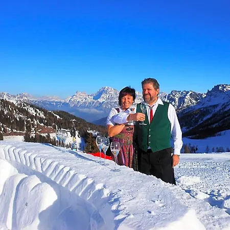 Rifugio Capanna Passo Valles Bed & Breakfast Falcade